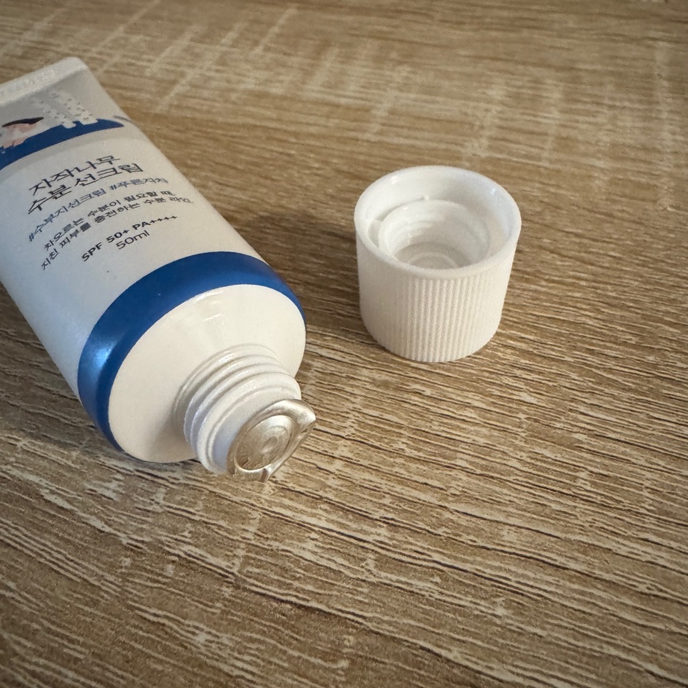 Round Lab Birch Juice Moisturizing Sunscreen SPF 50 - Picture 4 of 4